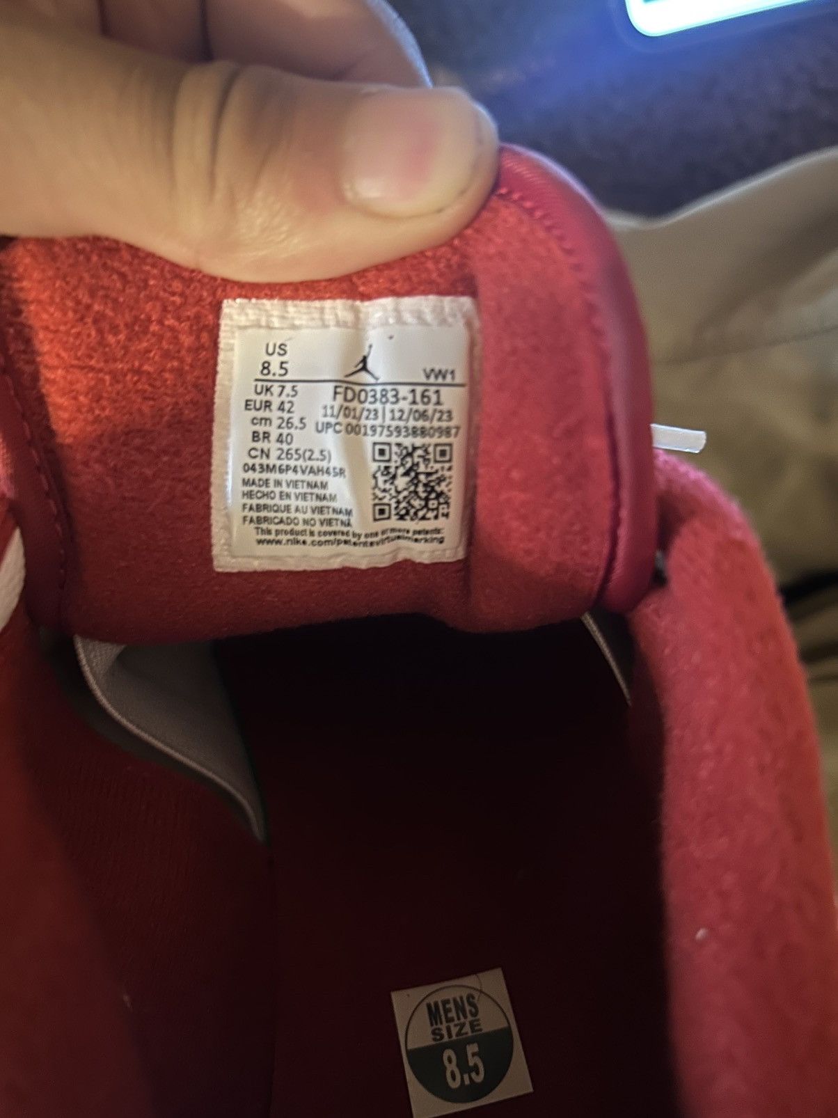 Jordan Brand Jordan 2/3 White Varsity Red Size US 8.5 / EU 41-42 - 8 Thumbnail