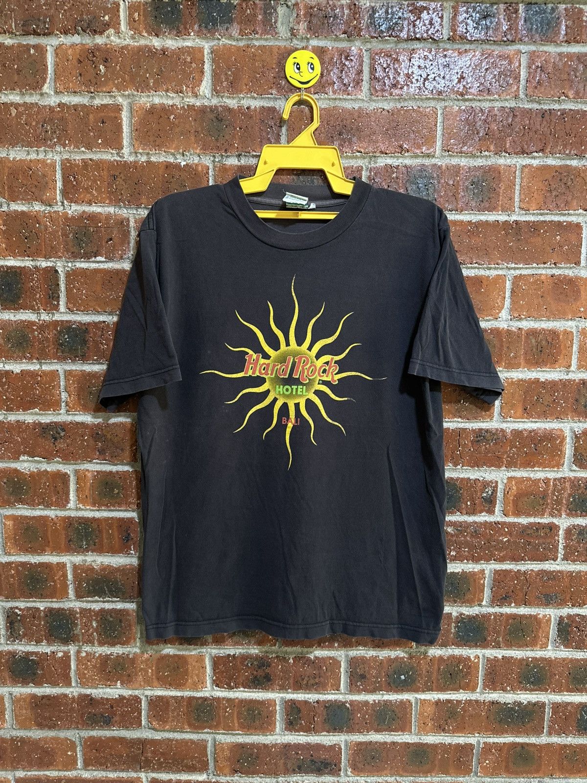 Hard Rock Cafe × Vintage Vintage Hard Rock Hotel Bali Sun Faded Size US M / EU 48-50 / 2 - 1 Thumbnail