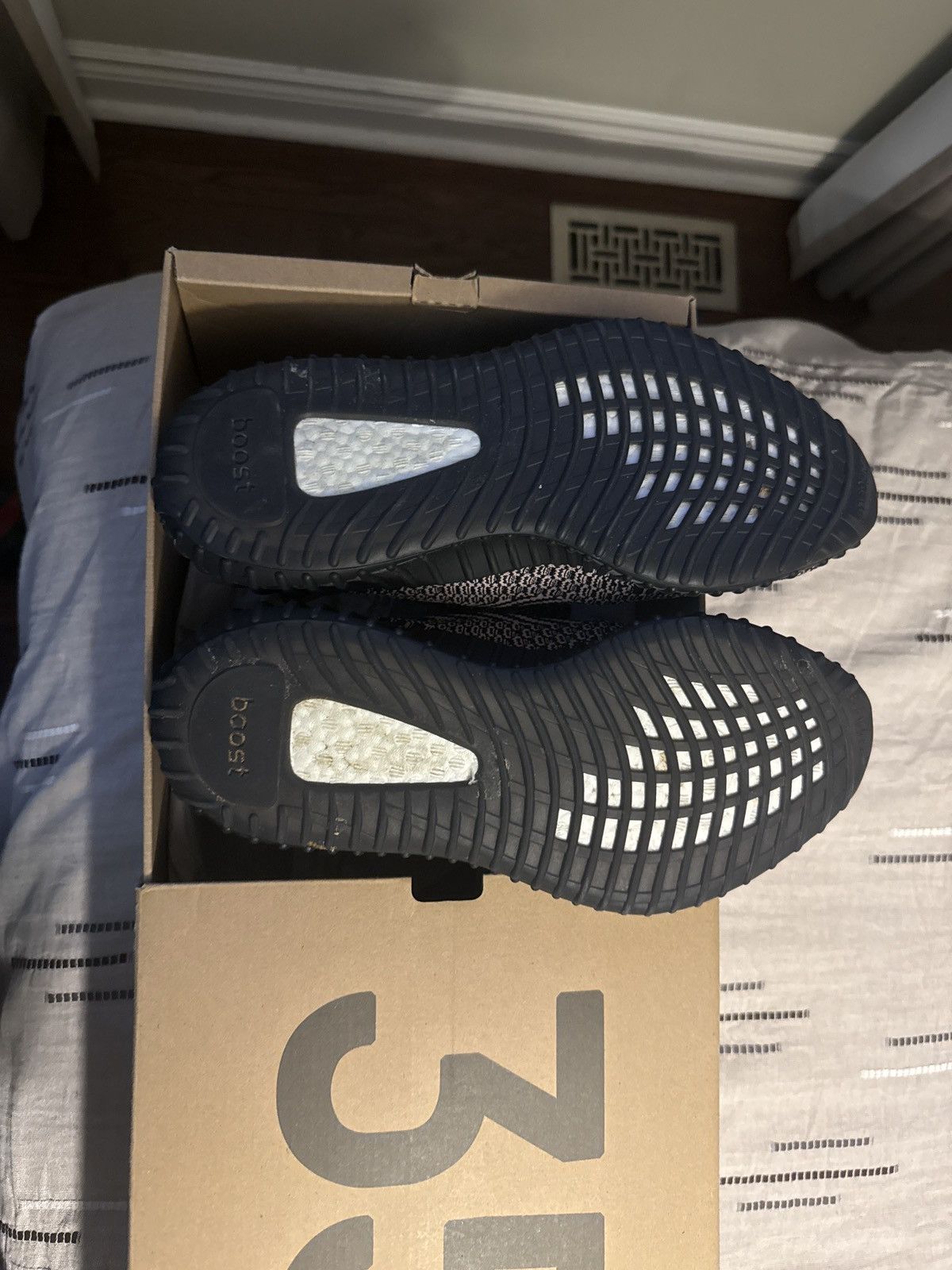 Yeezy Yeezy Boost 350 Size US 9 / EU 42 - 2 Thumbnail