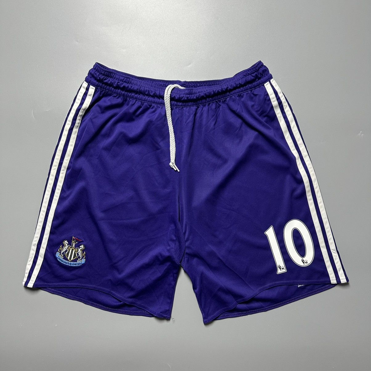Adidas NEWCASTLE ADIDAS 2008/2009 FOOTBALL AWAY SHORTS #10 OWEN Size US 33 - 1 Thumbnail