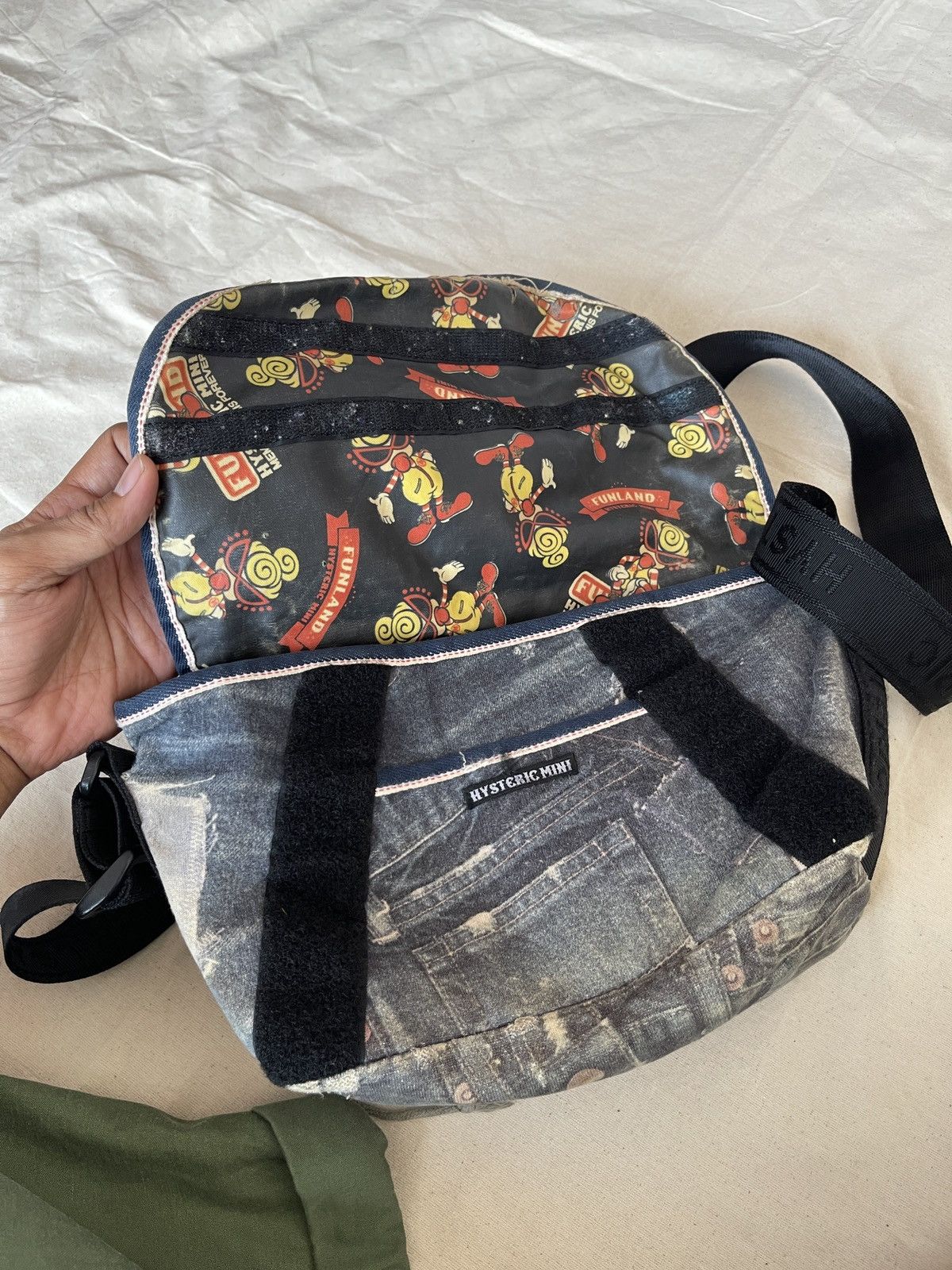 Hysteric Glamour Hysteric Mini Original Distressed Design Sling Bag Size ONE SIZE - 9 Thumbnail