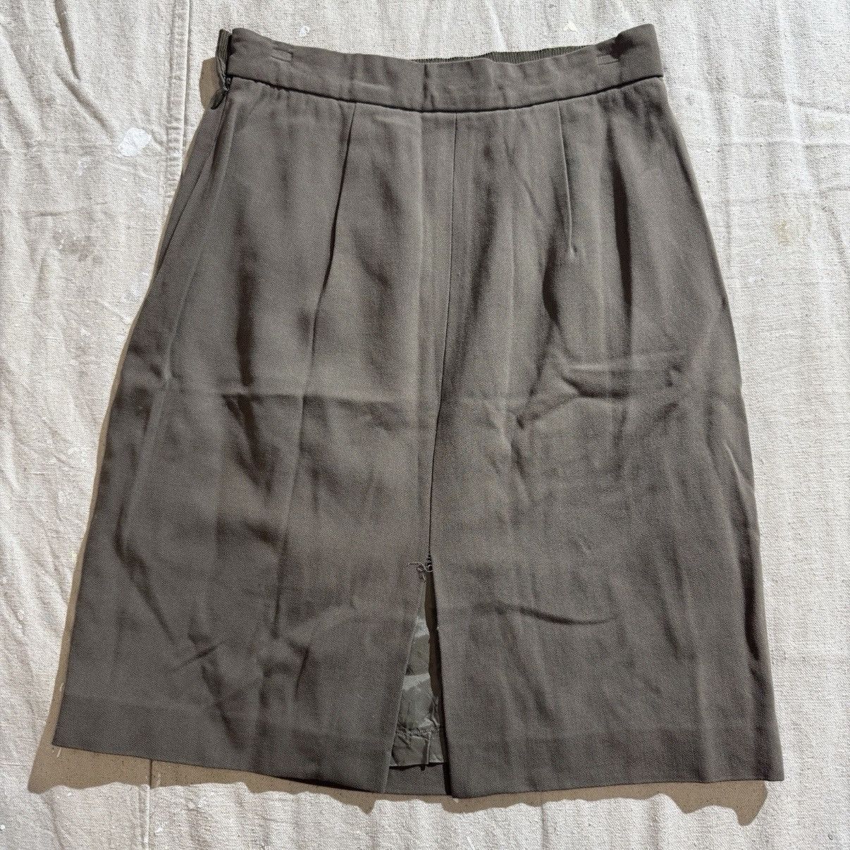 Giorgio Armani × Vintage Vintage Giorgio armani gabardine pencil skirt gray sz 42 Size 28" / US 6 / IT 42 - 5 Thumbnail