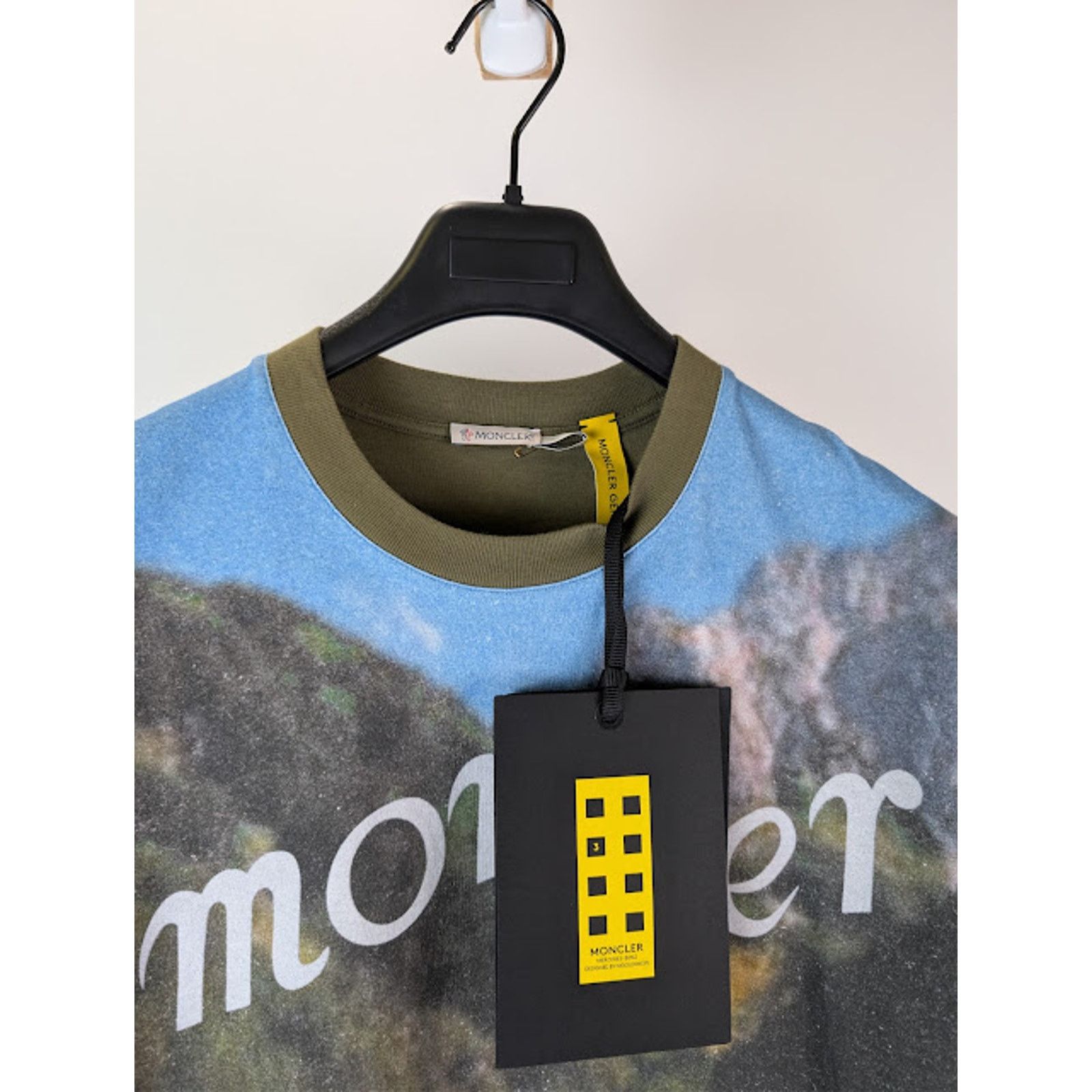 Moncler o1rshd1 Graphic Print Short Sleeve T-Shirt Green / Khaki XL Size US XL / EU 56 / 4 - 7 Thumbnail