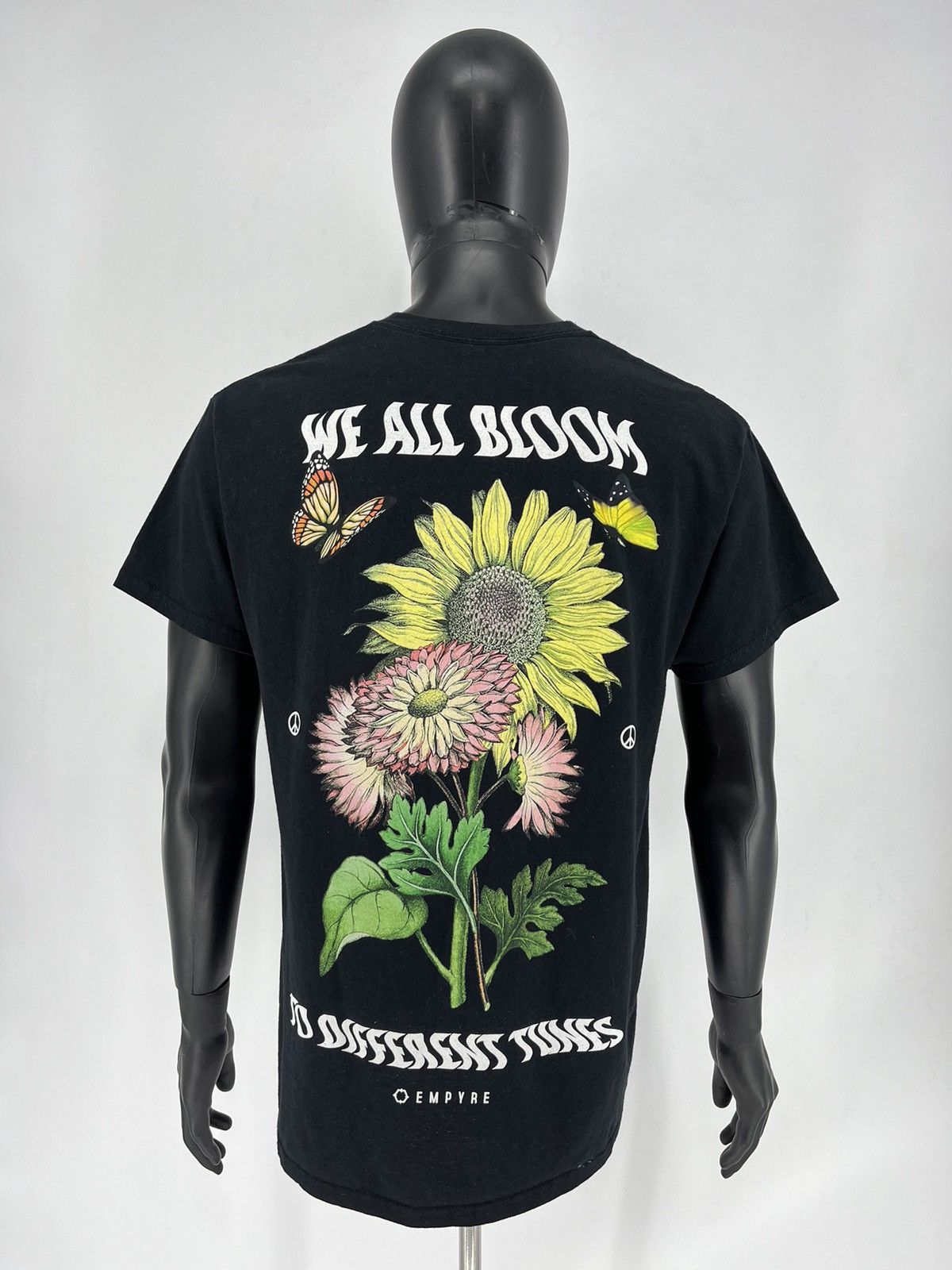 Empyre × Vintage EMPYRE T-Shirt Mens Sz L Black Sunflower WE ALL BLOOM Size US L / EU 52-54 / 3 - 9 Thumbnail