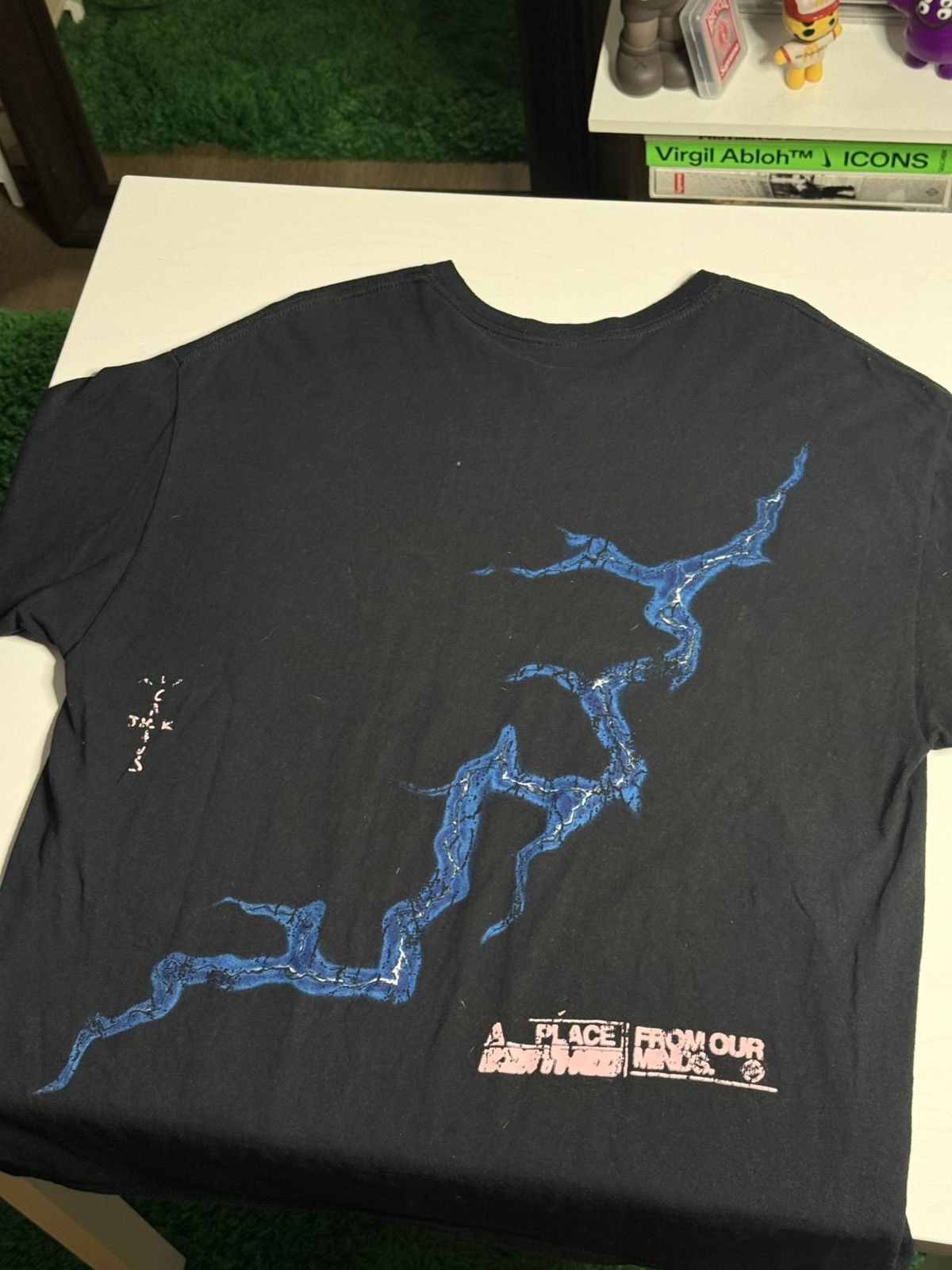 Travis Scott Travis Scott x Fragment Graphic Tee “Black” [L] PREOWNED Size US L / EU 52-54 / 3 - 3 Thumbnail