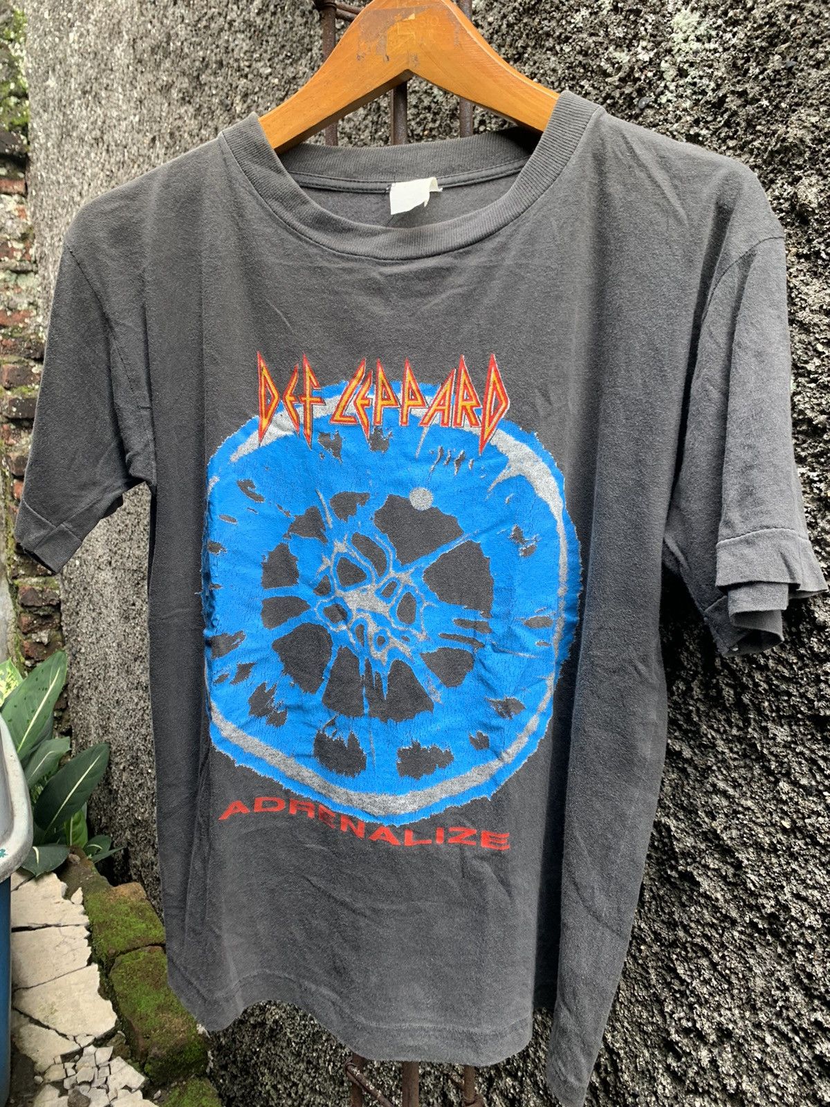 Band Tees × Def Leppard × Vintage Vintage Def Leppard Adrenalize Shirt Size US M / EU 48-50 / 2 - 2 Thumbnail