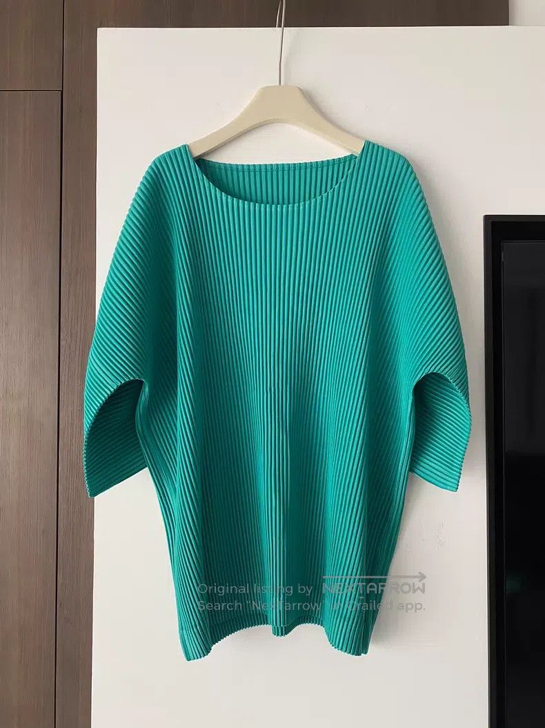 Issey Miyake Issey Miyake Ruffle Top Size L / US 10 / IT 46 - 1 Thumbnail