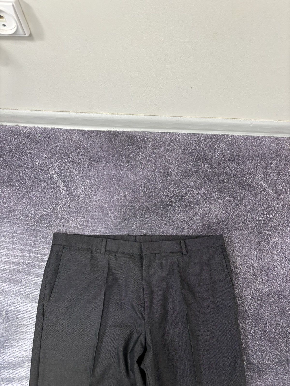 Hugo Boss Hugo Boss Men’s 2-Piece Formal Classic Luxury Wool Suit Size 42R - 17 Thumbnail
