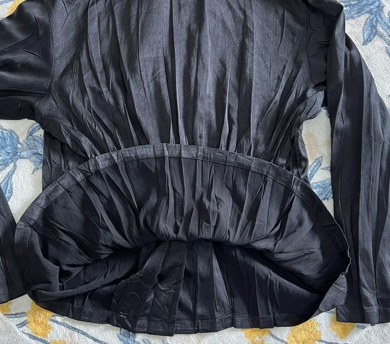 Issey Miyake Issey Miyake size:2 black suit Size 34S - 5 Thumbnail
