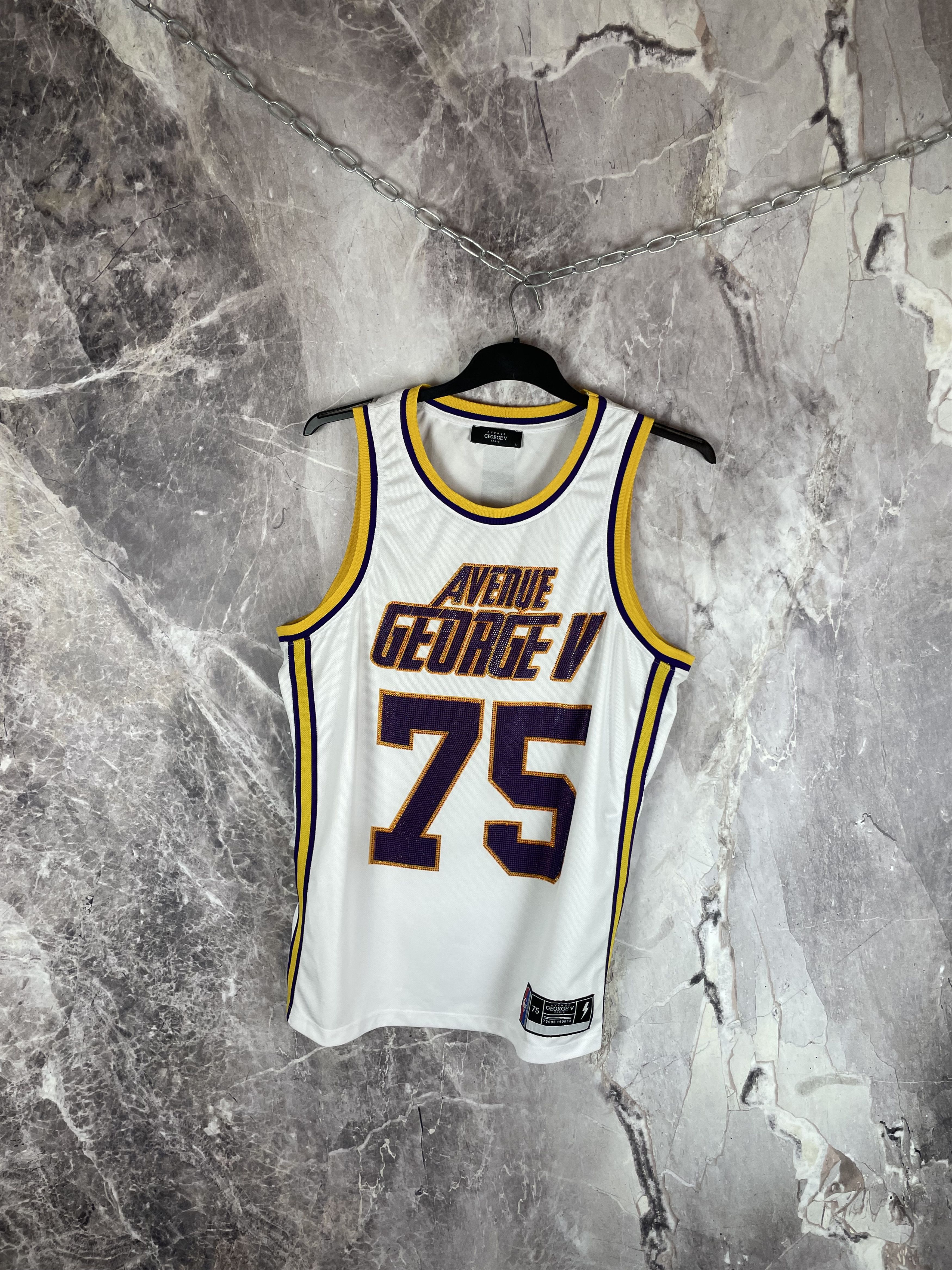 Vintage Avenue George V Paris Basketball Jerseys Size US L / EU 52-54 / 3 - 2 Thumbnail