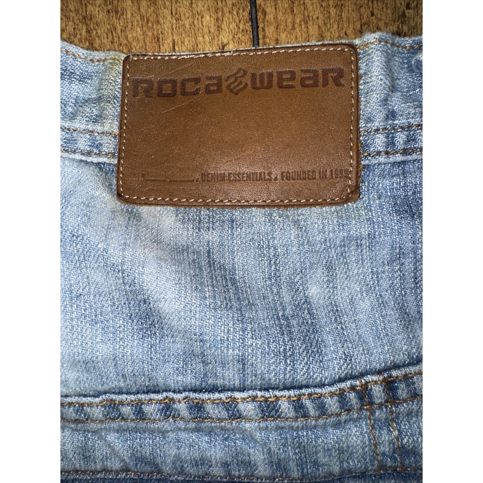 Rocawear × Vintage Rocawear Baggy Denim Shorts Y2K Hip Hop Jean Shorts 35 Size US 35 - 7 Thumbnail