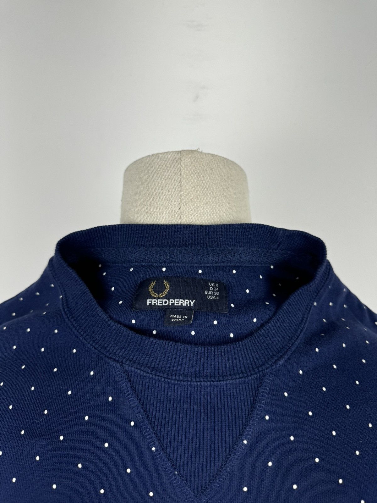 Fred Perry × Vintage Women’s Fred Perry Crew Neck Sweatshirt size 4 Size S / US 4 / IT 40 - 5 Thumbnail