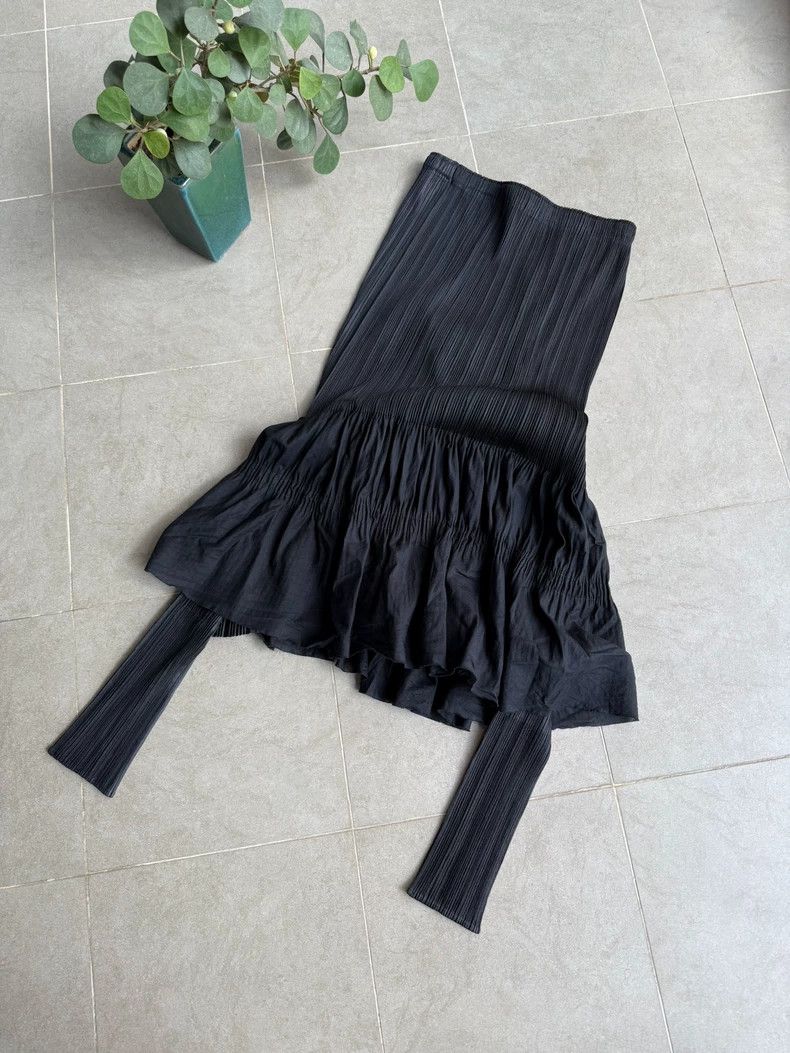 Issey Miyake Issey Miyake size:5 Black culottes Size 42" / US 20 - 1 Thumbnail