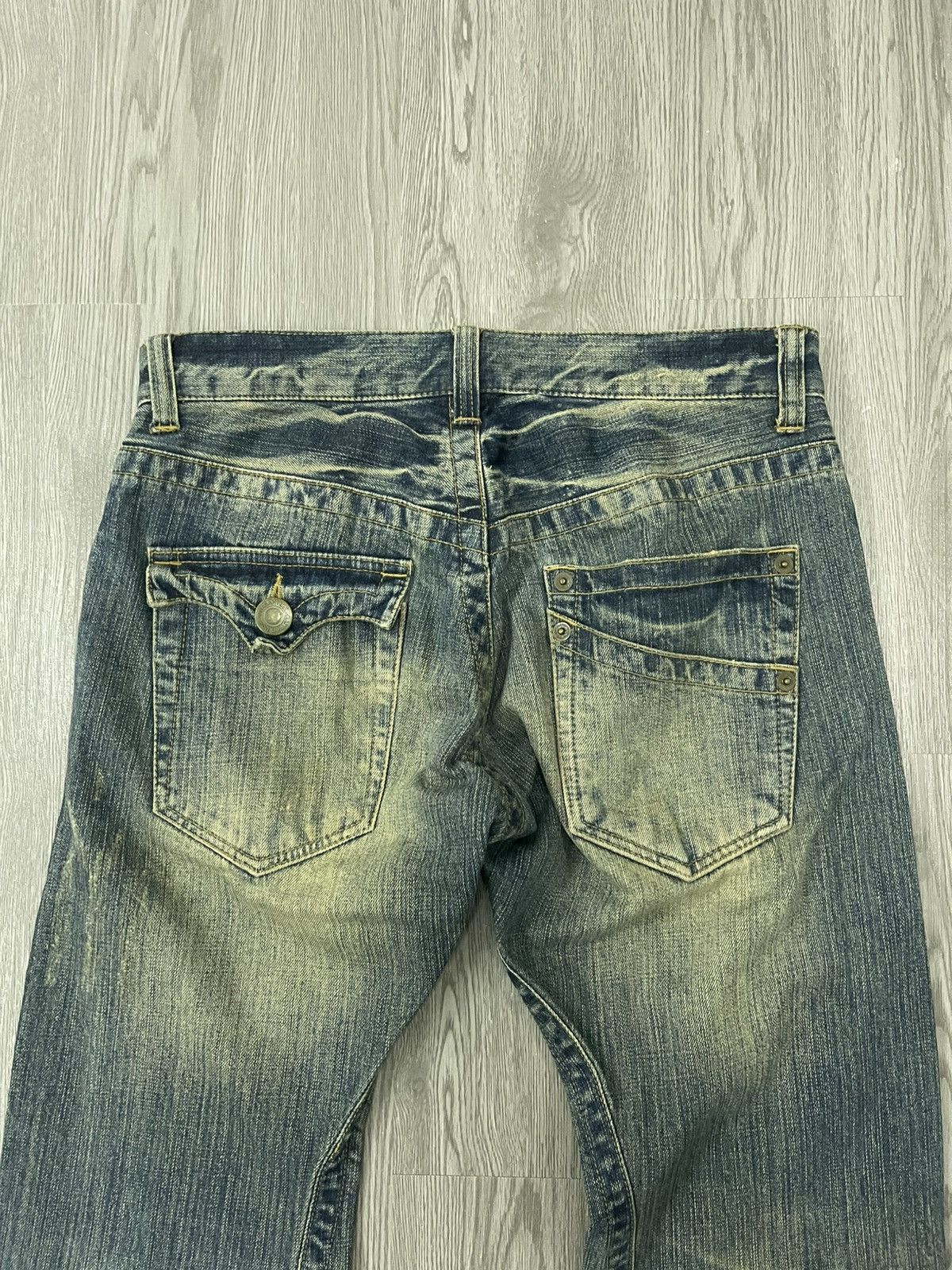 Japanese Brand RATTLE TRAP BOOT CUT Distressed Denim Size US 32 / EU 48 - 6 Thumbnail