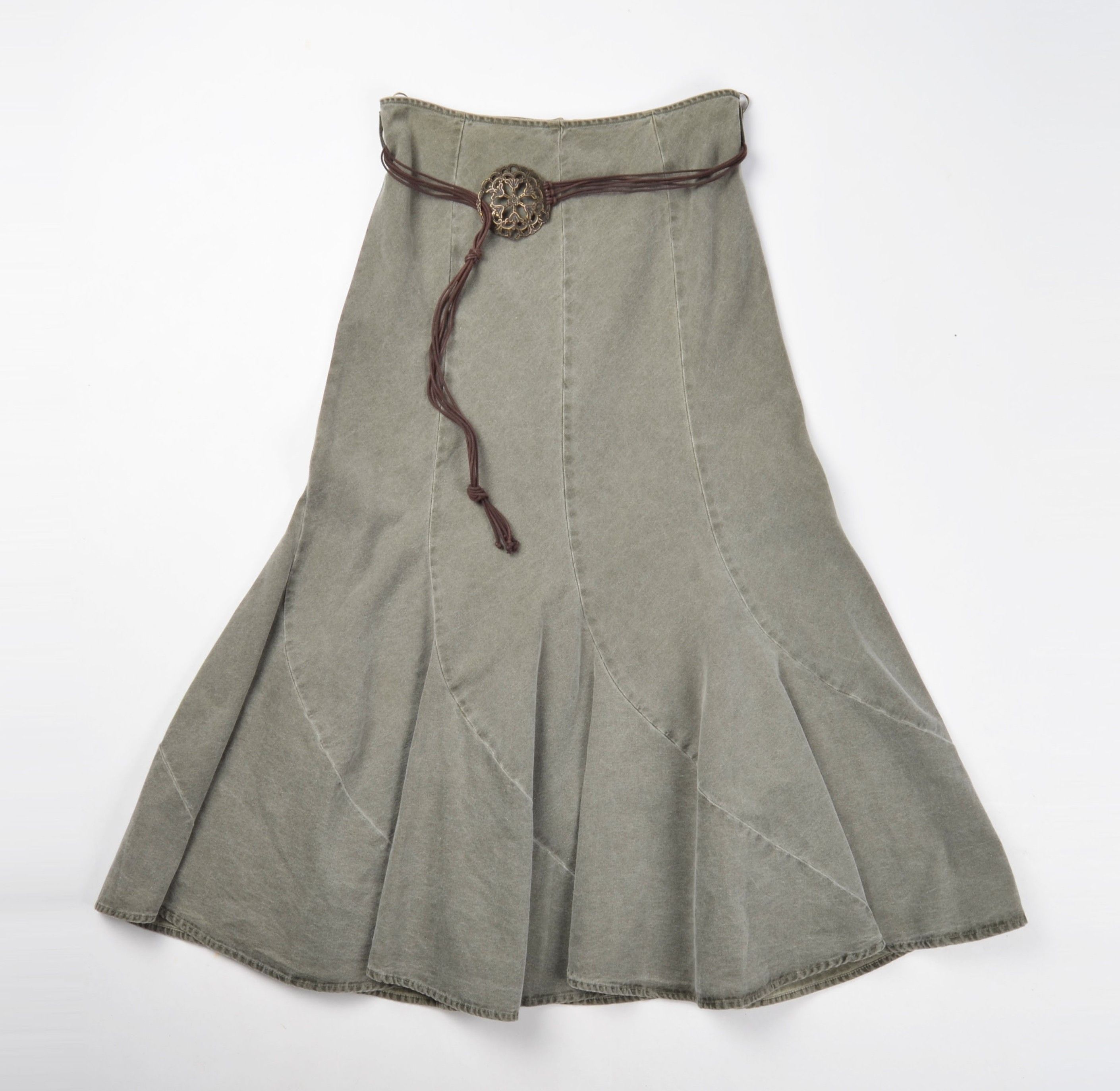 Vintage Per Una Y2K Boho Khaki Flared Midi Skirt with Braided Belt Size 30" / US 8 / IT 44 - 1 Thumbnail