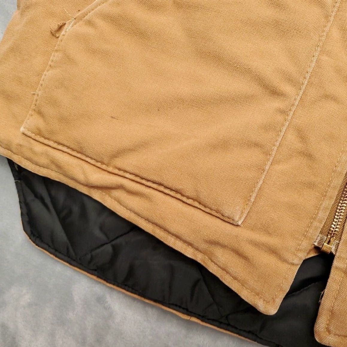 Carhartt VINTAGE Carhartt Vest Mens 2XL Brown Quilt Lined Duck Canvas Workwear VQ186 USA Size US XXL / EU 58 / 5 - 4 Thumbnail