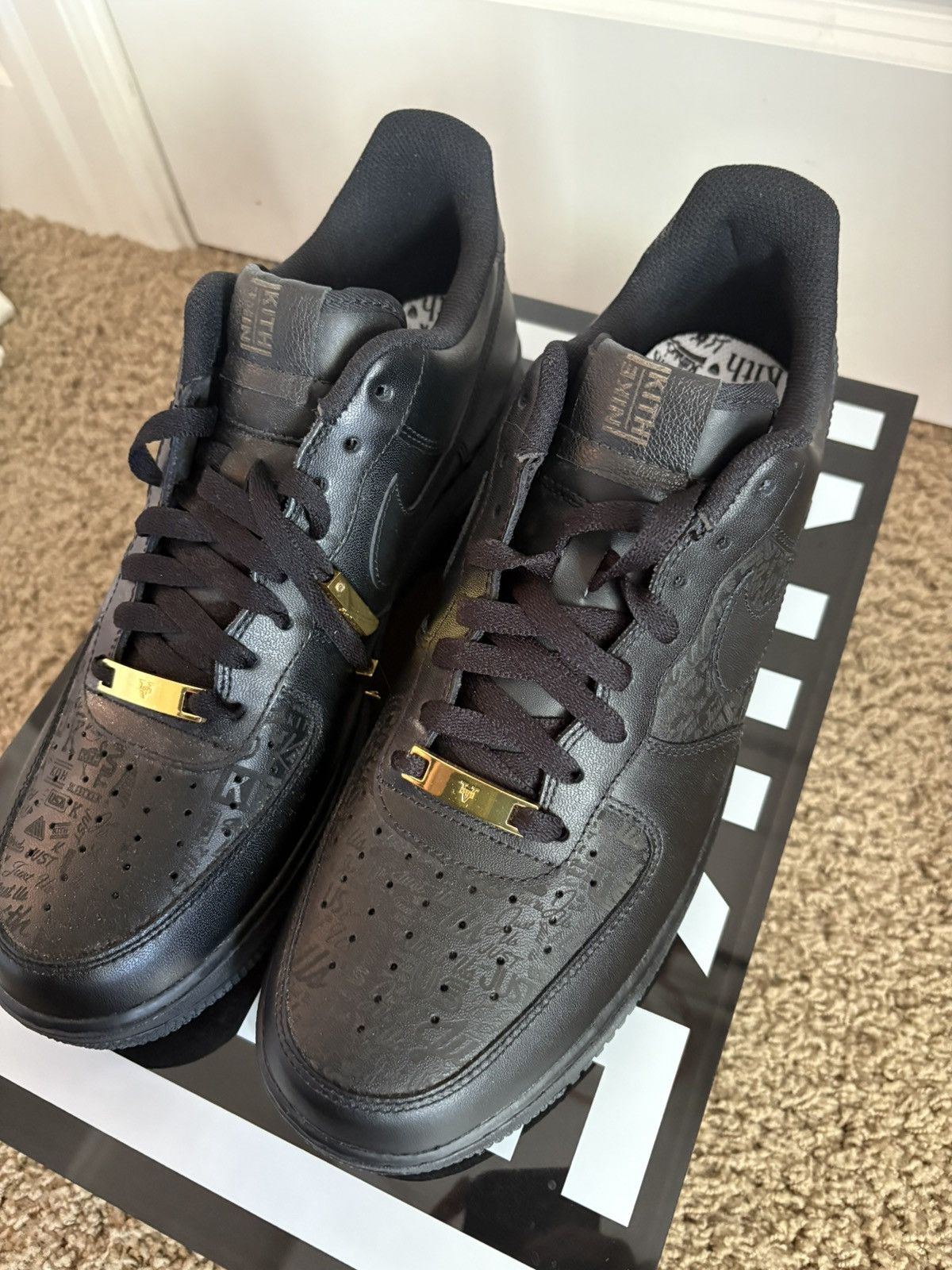 Kith × Nike Nike x Kith Friends and Family AF1 “Just Us” Blackout Size US 11.5 / EU 44-45 - 6 Thumbnail