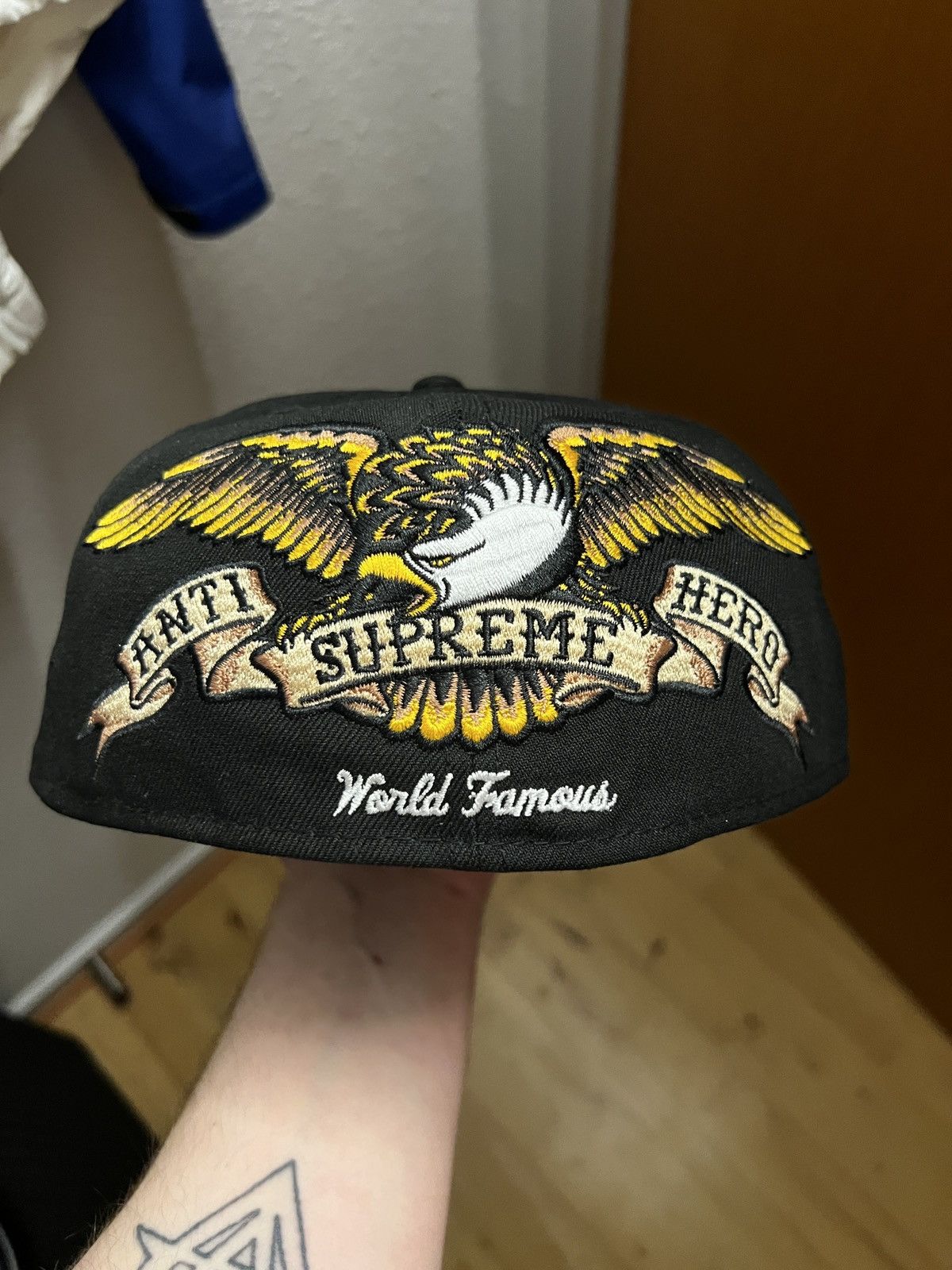 Antihero × Supreme Supreme x Anti Hero fitted cap 7 1/2 Size ONE SIZE - 1 Thumbnail