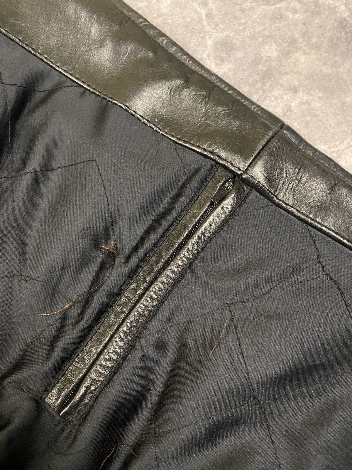 Vintage Lee Trevor Very Thick Cowhide Leather Jacket Size: XL Size US L / EU 52-54 / 3 - 14 Thumbnail