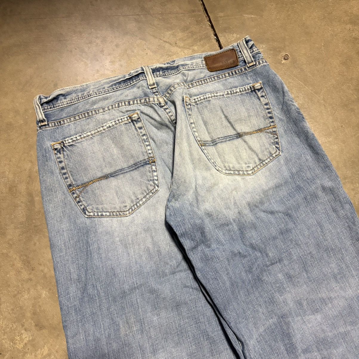 Ariat Vintage BKE San Antonio Bootcut Jeans Faded Distressed Patch Size US 36 / EU 52 - 9 Thumbnail