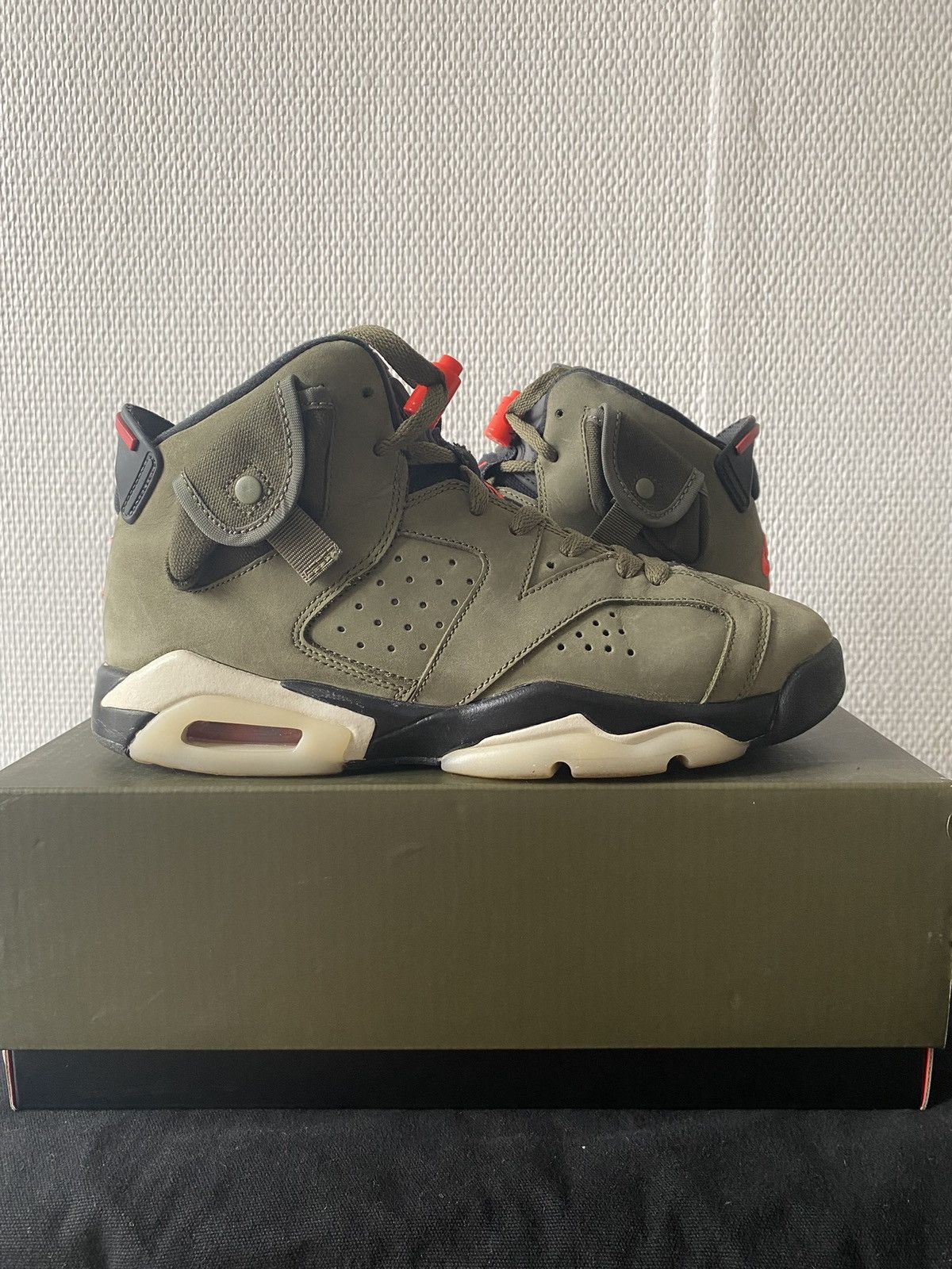 travis scott jordan 6 kaki