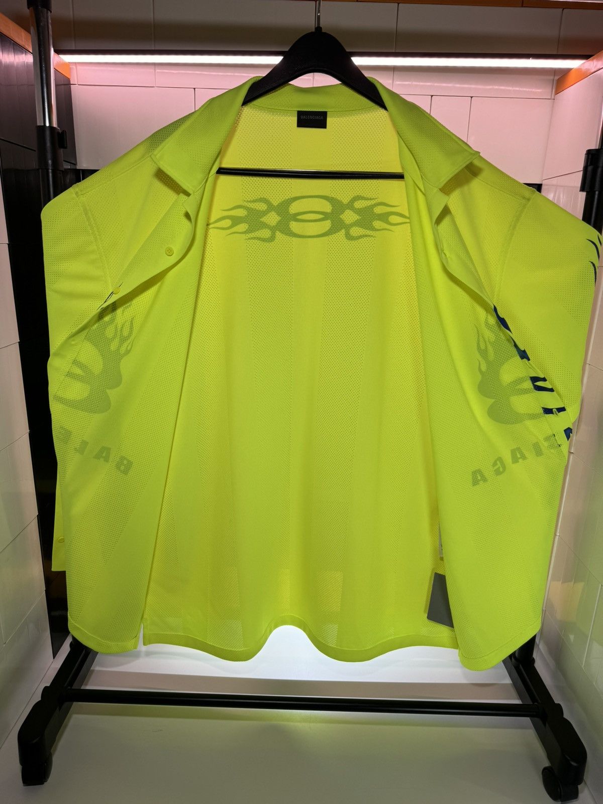 Balenciaga Balenciaga Fluo Yellow Striped Mesh Shirt Size L Size US L / EU 52-54 / 3 - 5 Thumbnail