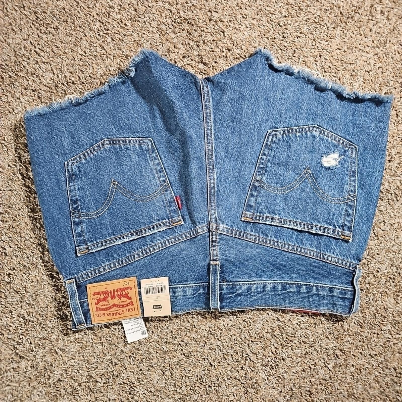 Levi's NWT Levis 501 Denim Cutoff Shorts Sz 30 Size 30" / US 8 / IT 44 - 7 Thumbnail