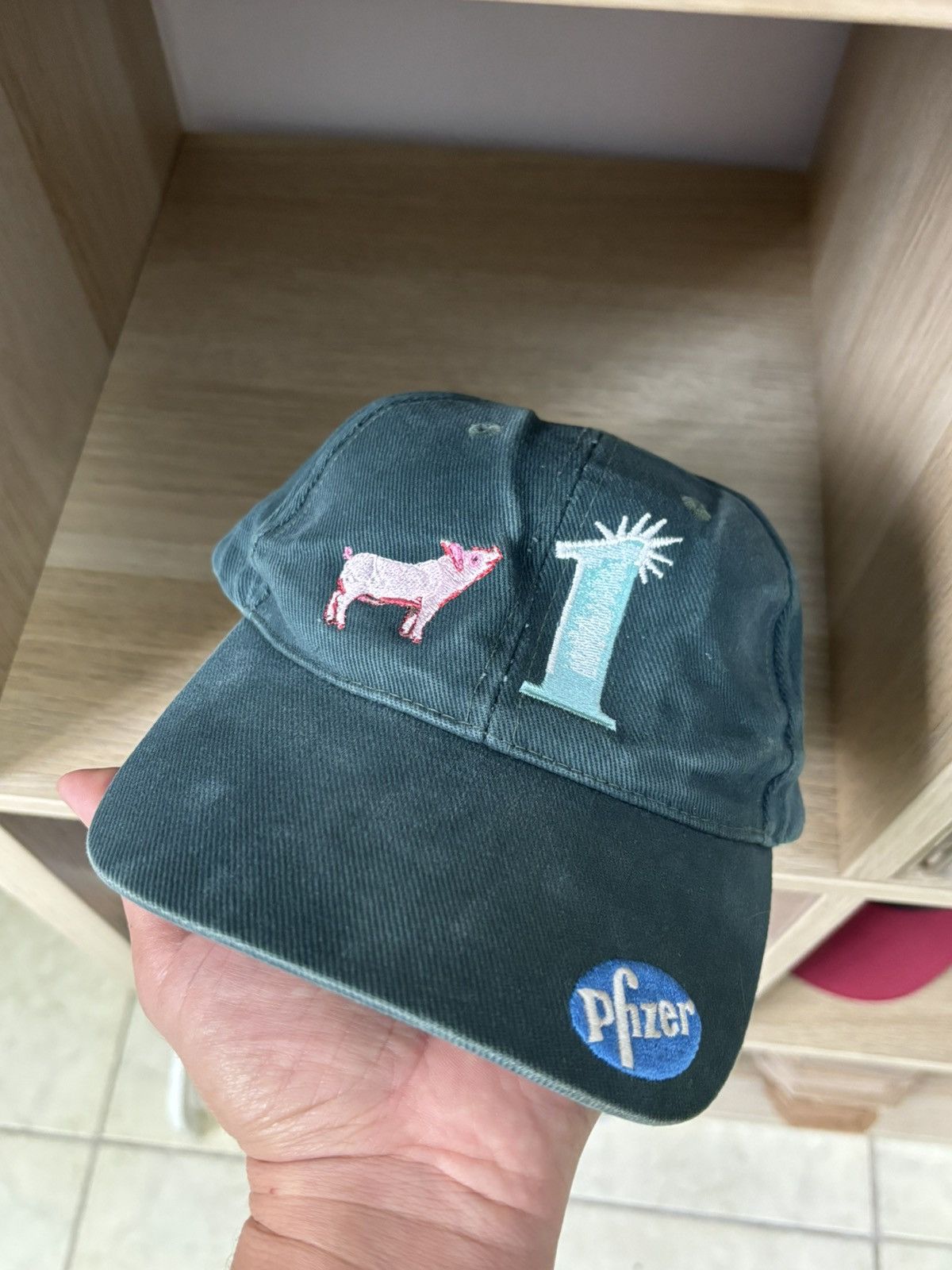 Vintage pfizer viagra pig vintage cap Size ONE SIZE - 4 Thumbnail