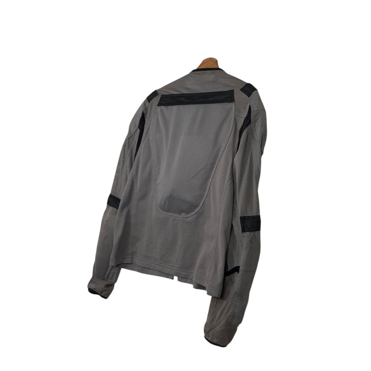 Japanese Brand RS Taichi Motorcycle Protective Mesh Jacket — Grey Size US L / EU 52-54 / 3 - 11 Thumbnail