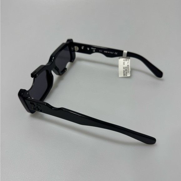 Off-White Off-White Cady Sunglasses Black Size ONE SIZE - 4 Thumbnail