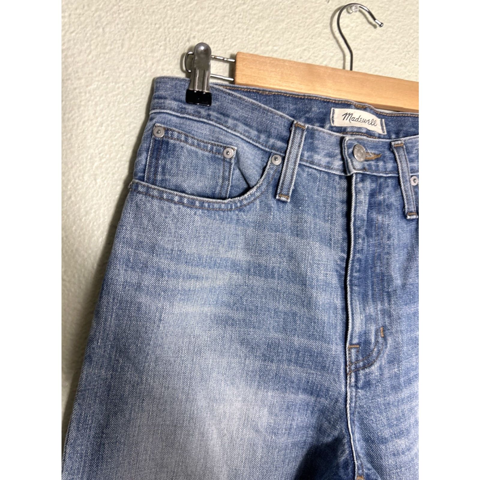 Madewell VINTAGEMadewell The Dadjean Jeans, Jeans, 30x27, Bleach Edition, Blue, 26, K9155, Regular, Women, Denim, Relaxed, The Dad jean—Madewell Brand, Size 26 Size 26" / US 2 / IT 38 - 7 Thumbnail