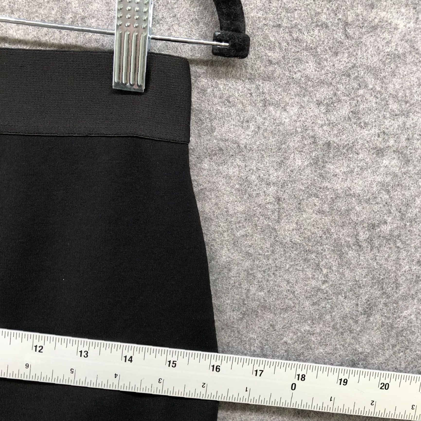 Everlane Everlane Pencil Skirt Women Size S Black Stretch Pull On Knee-Length Office Workwear Formal Career/Classy Miscel Size 28" / US 6 / IT 42 - 7 Thumbnail