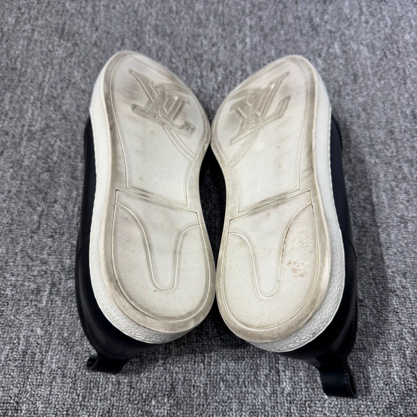 Louis Vuitton Louis Vuitton Monogram Sneaker 98 New US10/EU44 Size US 10 / EU 43 - 4 Thumbnail