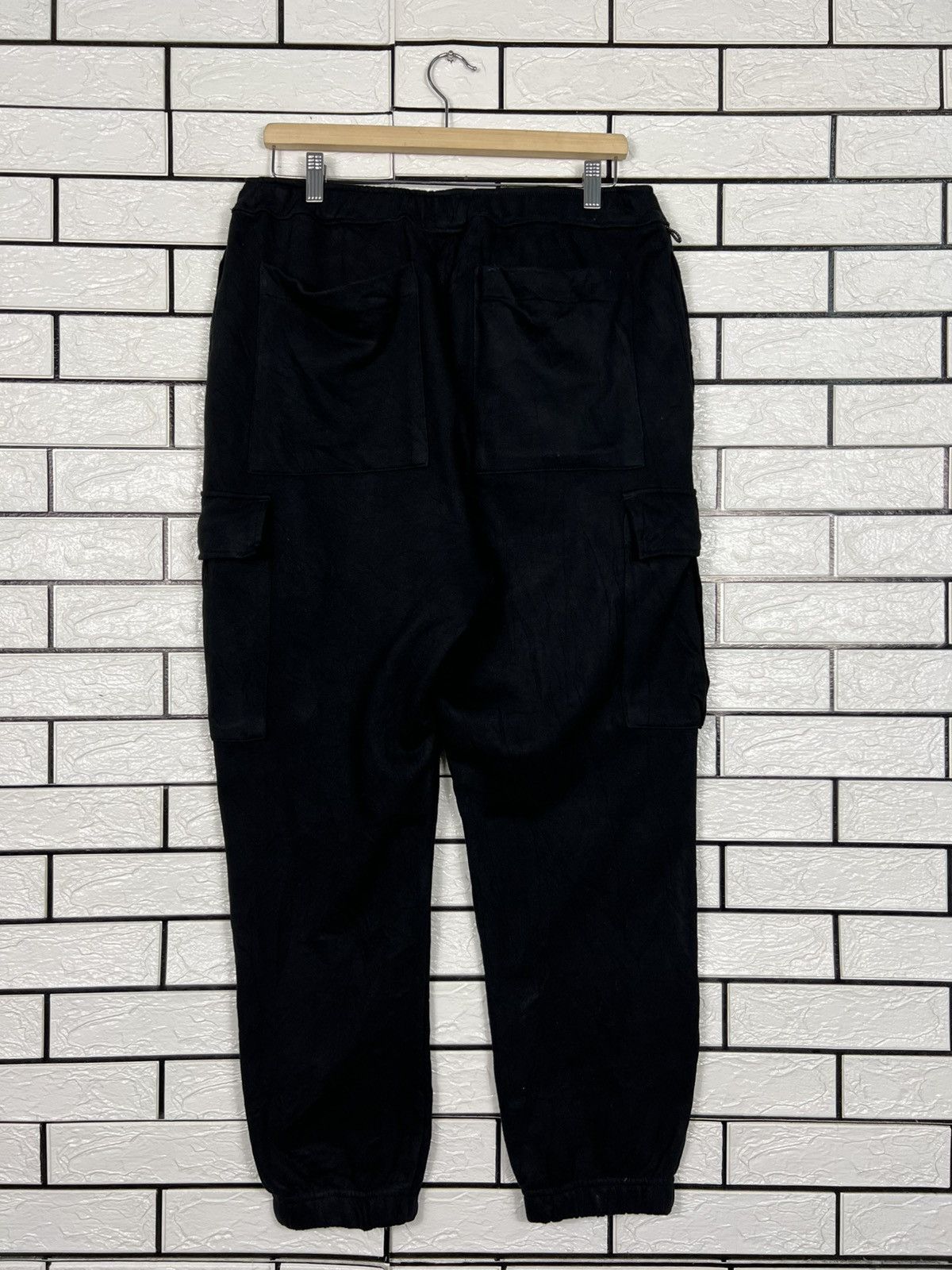 DC DC SHOE Black Cargo Sweatpants #4264-C194 Size US 30 / EU 46 - 11 Thumbnail