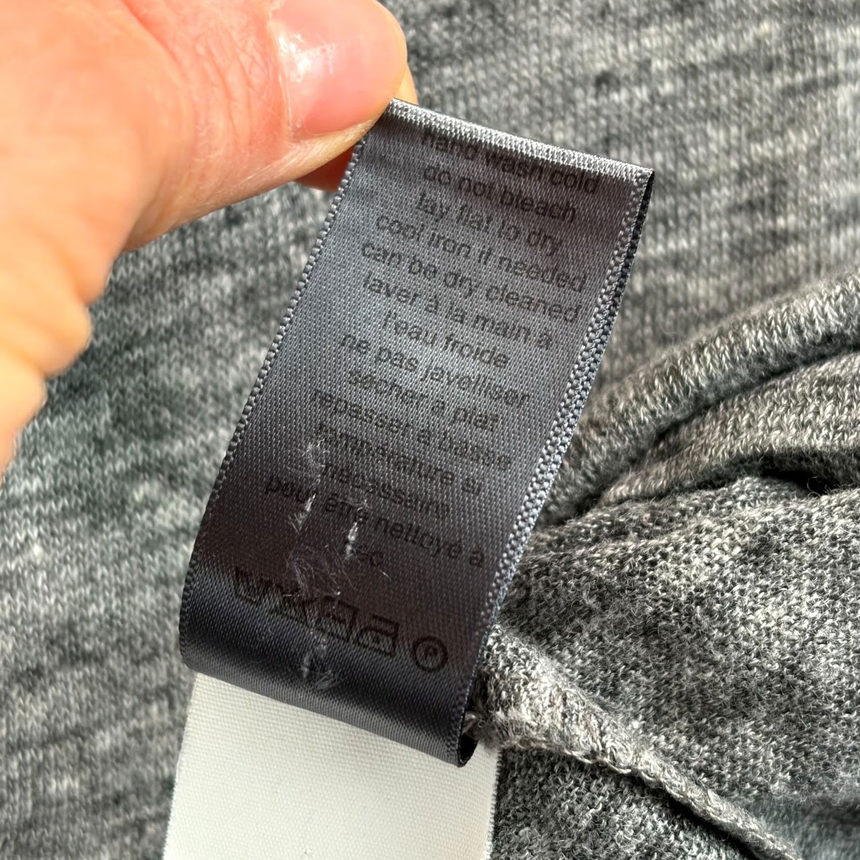 John Varvatos John Varvatos Henley T Shirt Men XL Grey 100% Raglan Short Sleeve Designer Shirt Colourblock Beach City Classic USA 2000s 90s? Size US XL / EU 56 / 4 - 8 Thumbnail