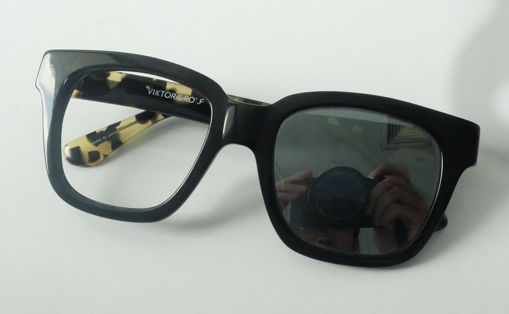 Viktor & Rolf Victor & Rolf 71-9004 Sunglasses 🕶️ (Made in Japan) Size ONE SIZE - 1 Thumbnail