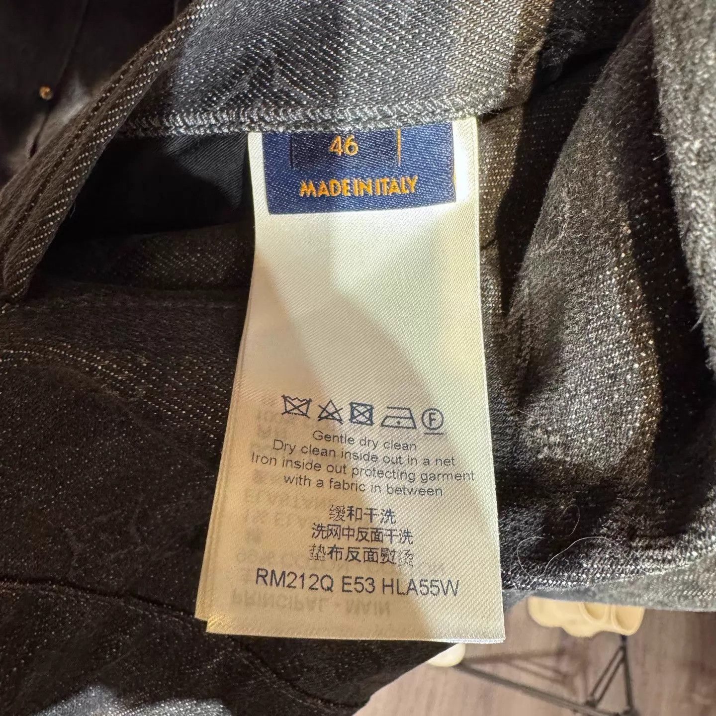 Louis Vuitton LV black distressed denim jacket 46 NEW with tag Size US S / EU 44-46 / 1 - 7 Thumbnail