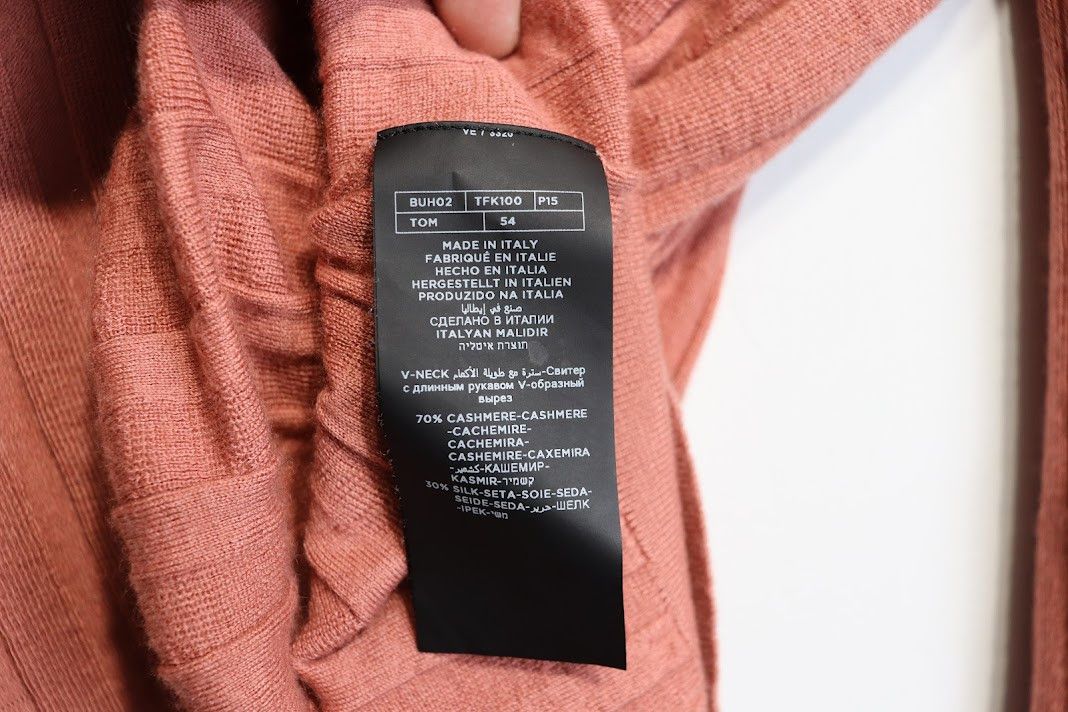 Tom Ford o1rshd1 FITS LIKE SMALL V Neck Sweater in Pink Size US S / EU 44-46 / 1 - 5 Thumbnail