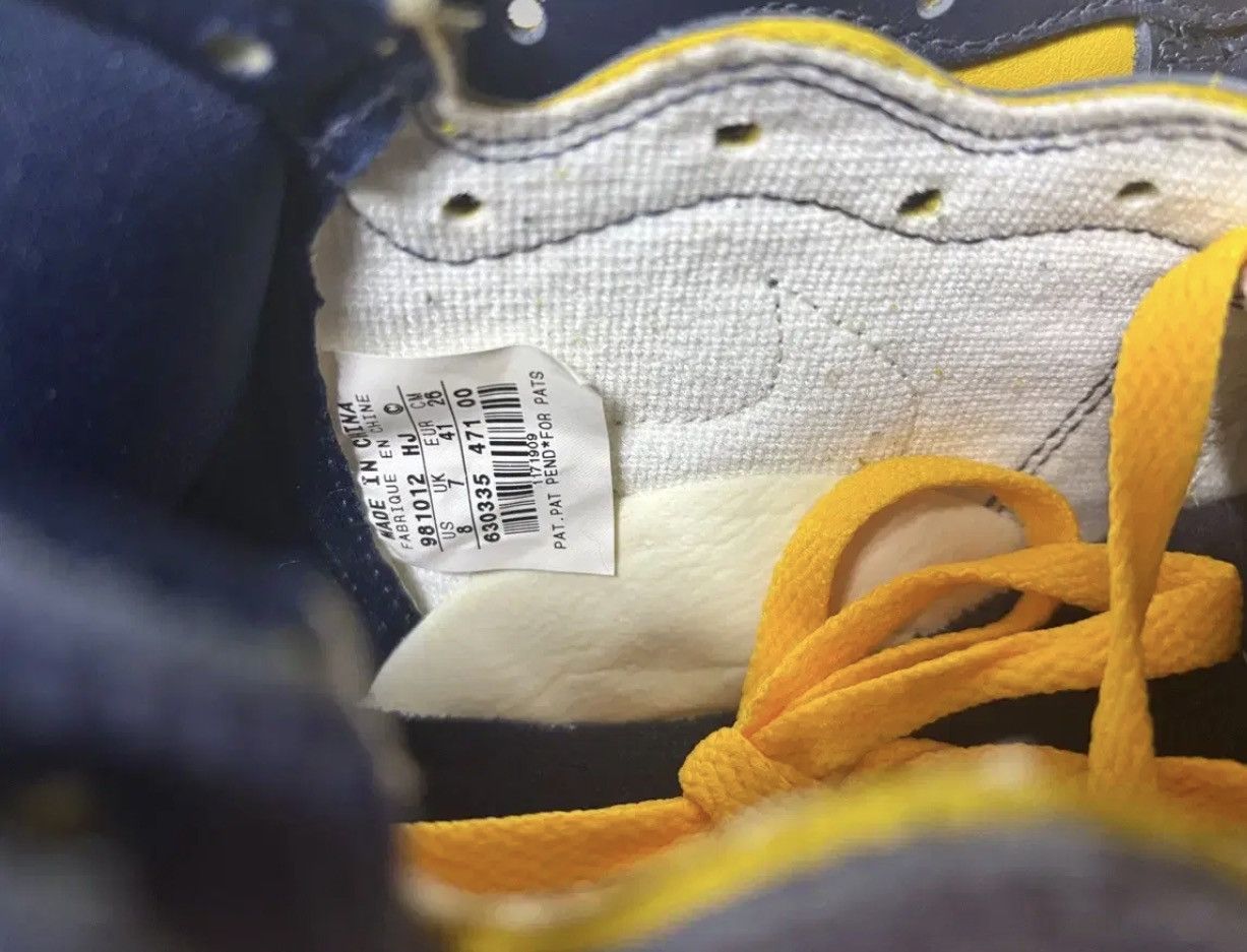 Nike Nike Dunk High LE 1999 Michigan W/ OG Box Size US 8 / EU 41 - 5 Thumbnail
