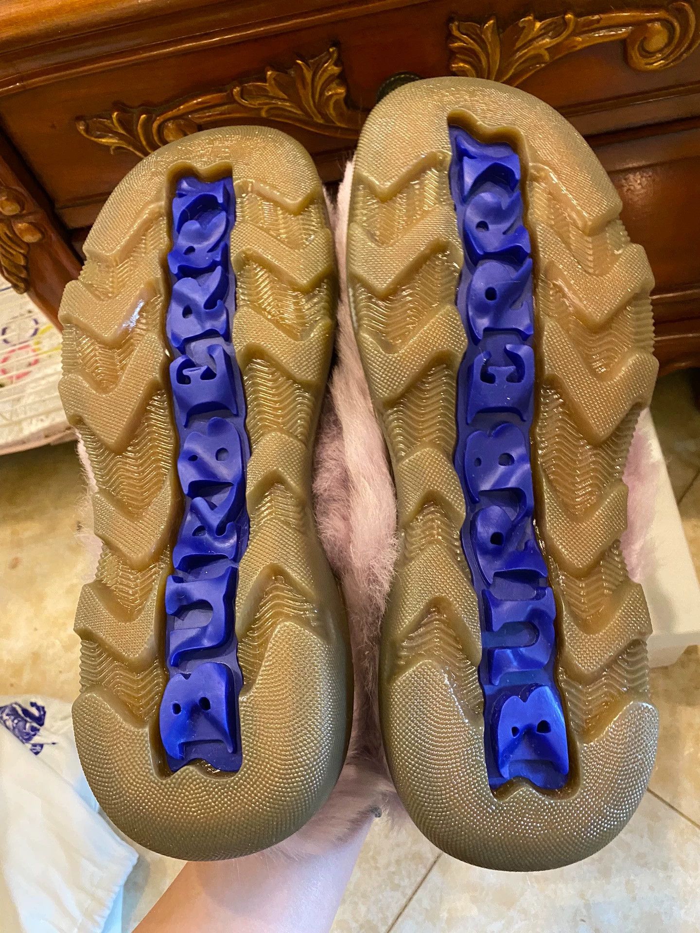 Burberry Burberry Runway Fur-Lined Casual Shoes 44 (New, Italy) Size US 11 / EU 44 - 8 Thumbnail