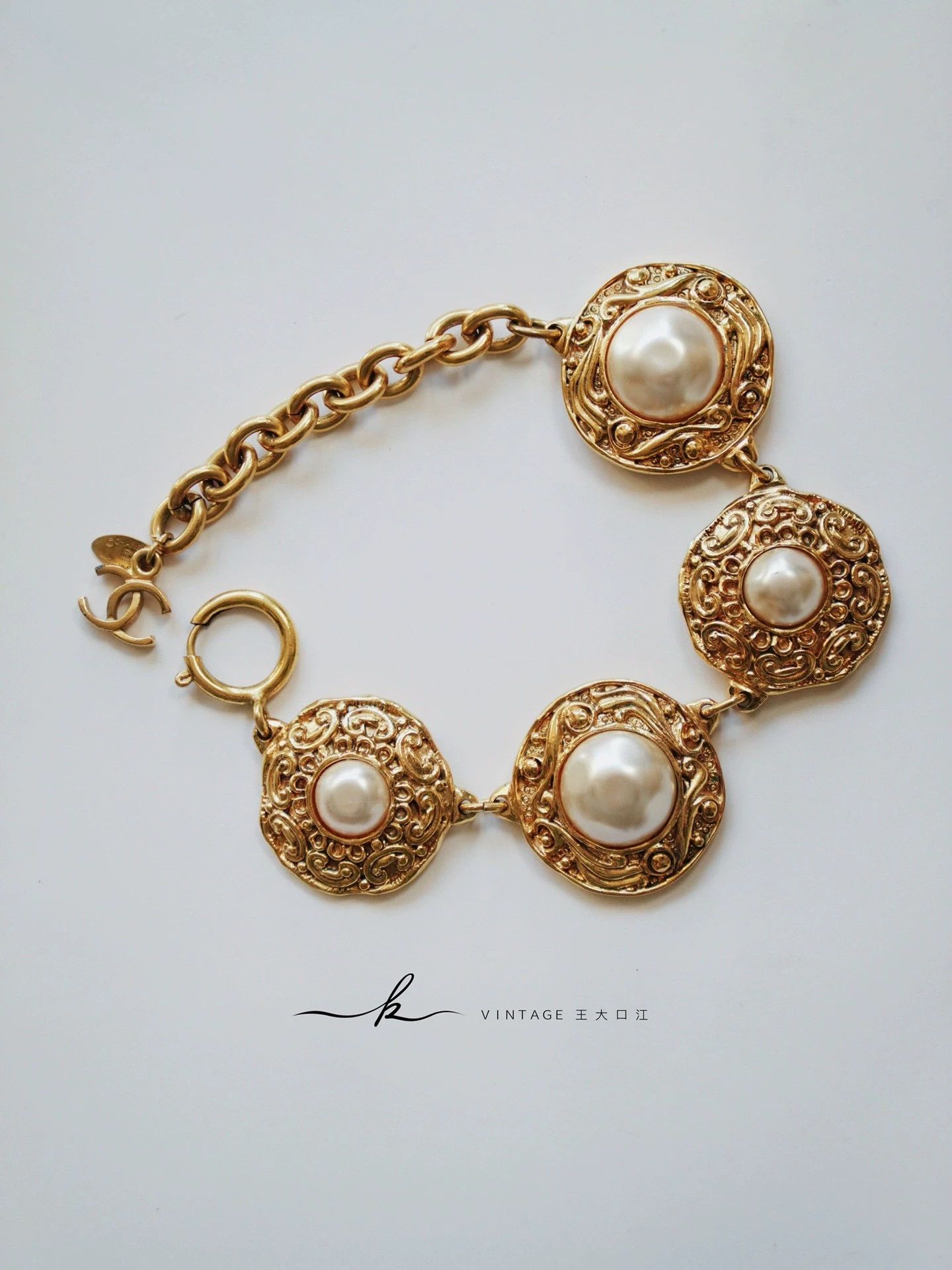 Chanel Chanel Vintage Gold-Tone Pearl Bracelet Size ONE SIZE - 6 Thumbnail