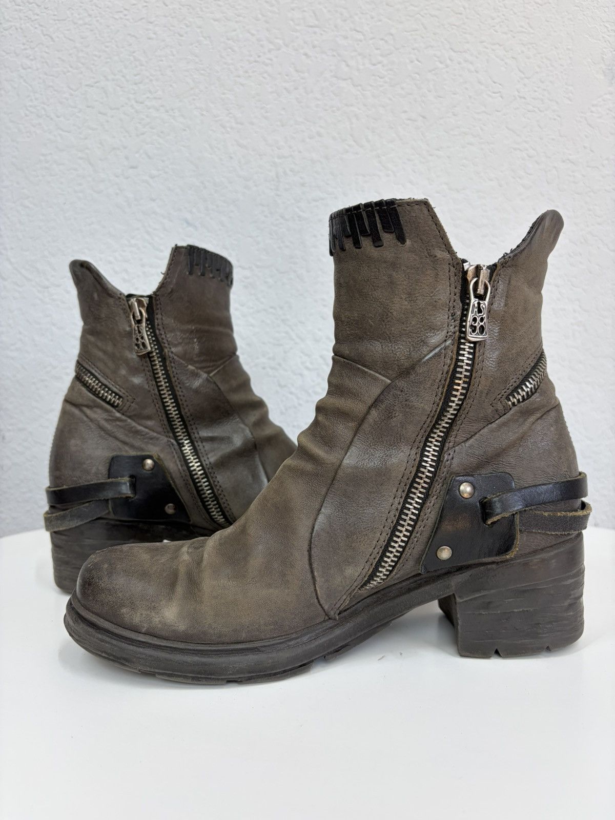 If Six Was Nine AS 98 Vibe Artisan Black Leather Side Zip Ankle Biker Boots Size US 5 / EU 37 - 11 Thumbnail