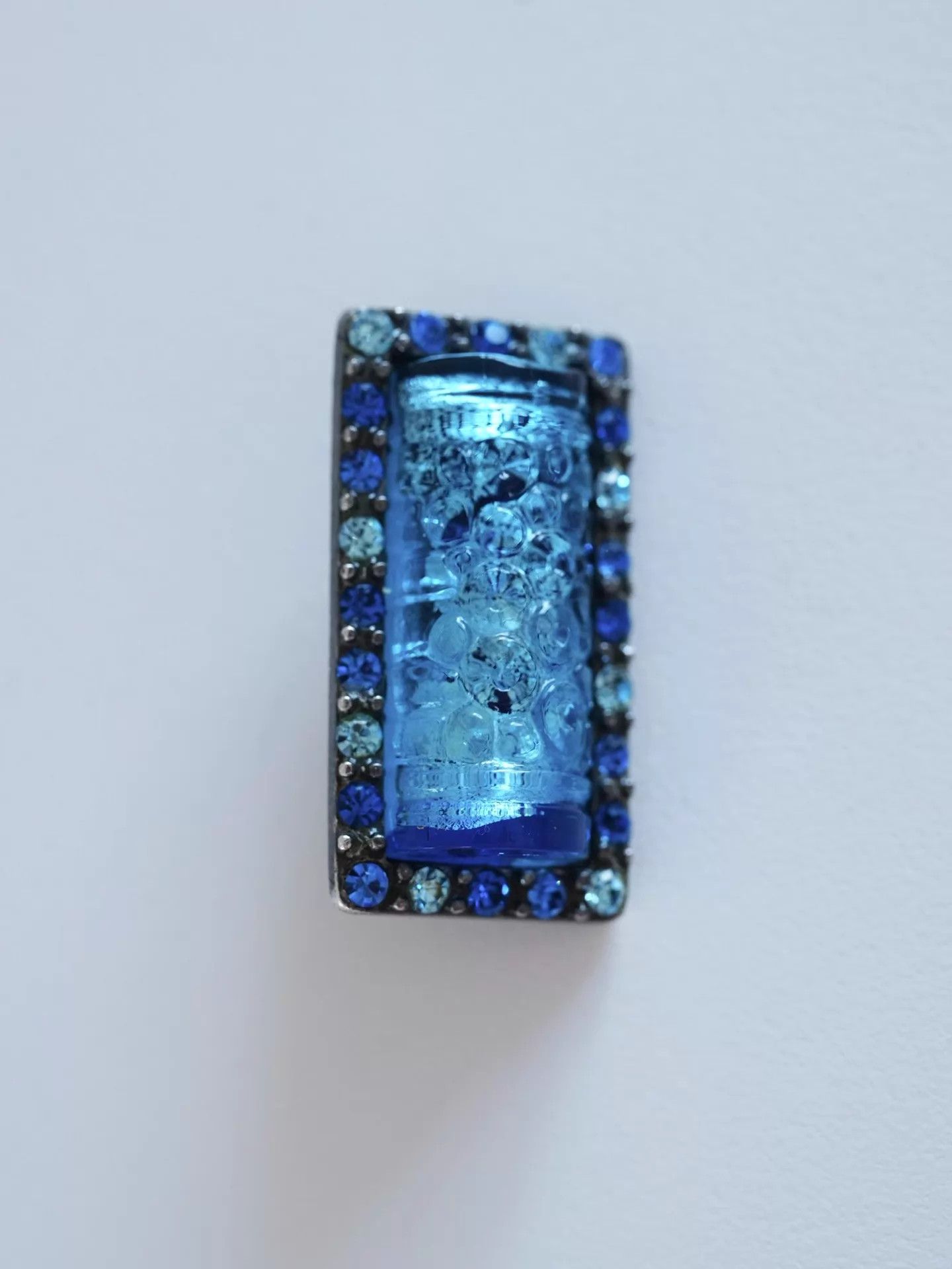 Yves Saint Laurent YSL Vintage Deep Sea Blue Maya Silver Foil Clip-on Earrings Size ONE SIZE - 9 Thumbnail