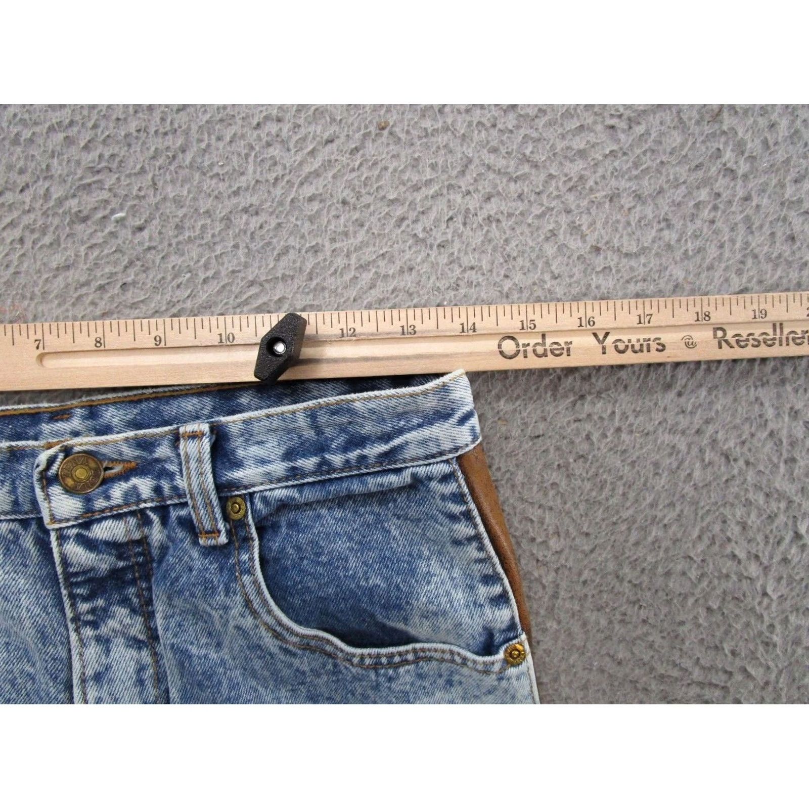 Vintage VTG 90s Zena Women's Jeans Light Wash High Rise Tapered Mom Size 13 Blue Leather Trim Womens Juniors Denim Size 34" / US 12 / IT 48 - 6 Thumbnail