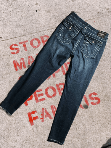 True Religion True Religion Jeans Women's Mid-Rise Jennie Curvy Skinny Size 30" / US 8 / IT 44 - 1 Thumbnail