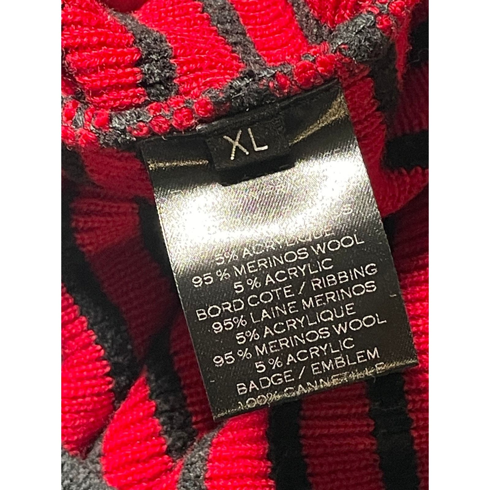 Balmain Balmain Red Emblem Knit Crewneck Size XL / US 12-14 / IT 48-50 - 4 Thumbnail