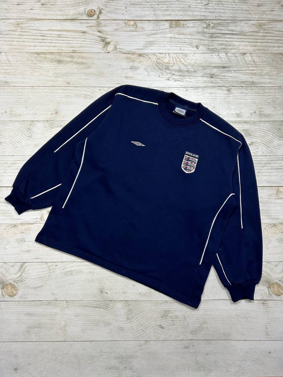 image of Soccer Jersey x Umbro Vintage Umbro England 1999 2001 Soccer Sweatshirt Football in Navy (Size XL)