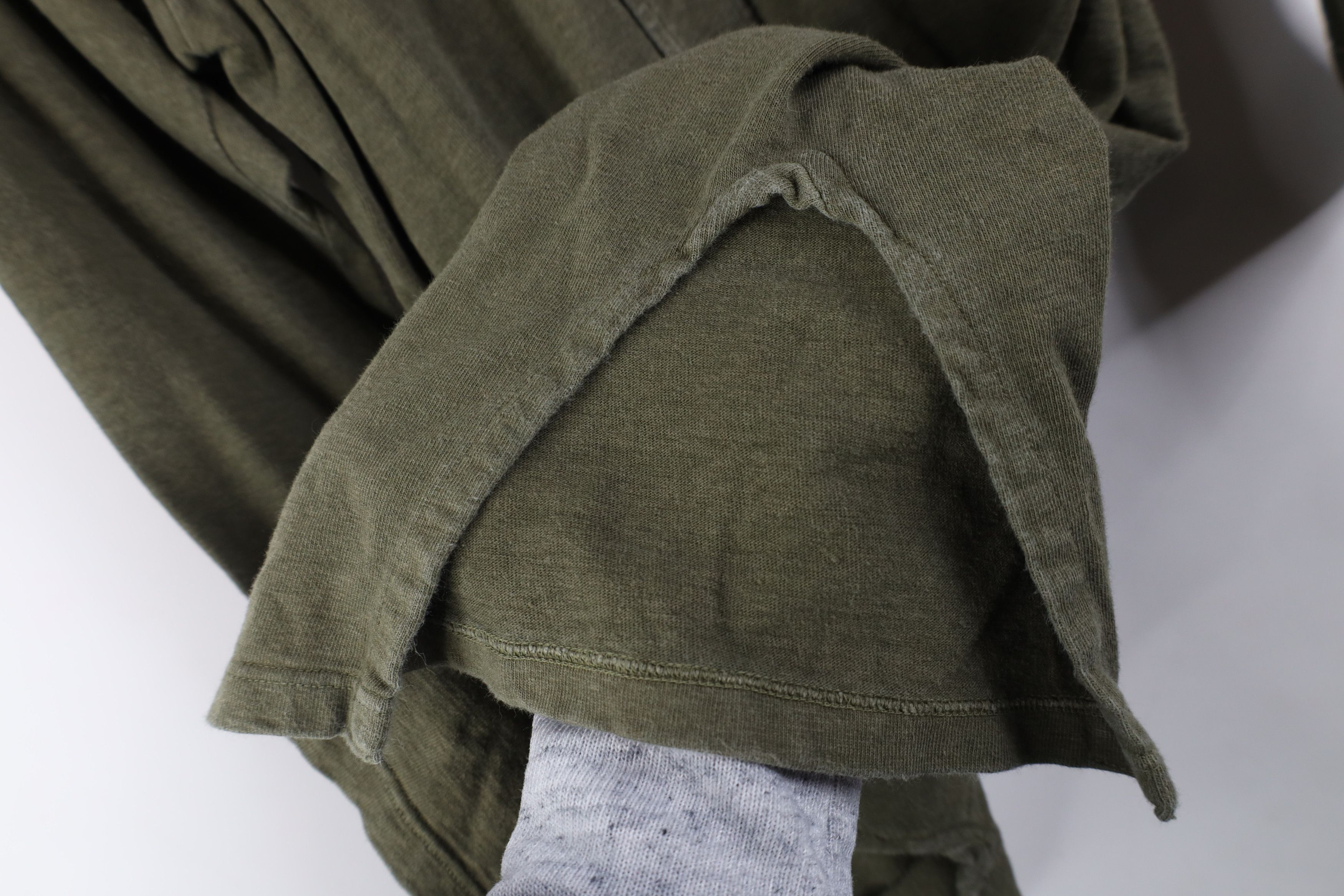 Vintage Vintage 50s Military Collared Knit Sleep Shirt Olive Green Size US L / EU 52-54 / 3 - 8 Thumbnail