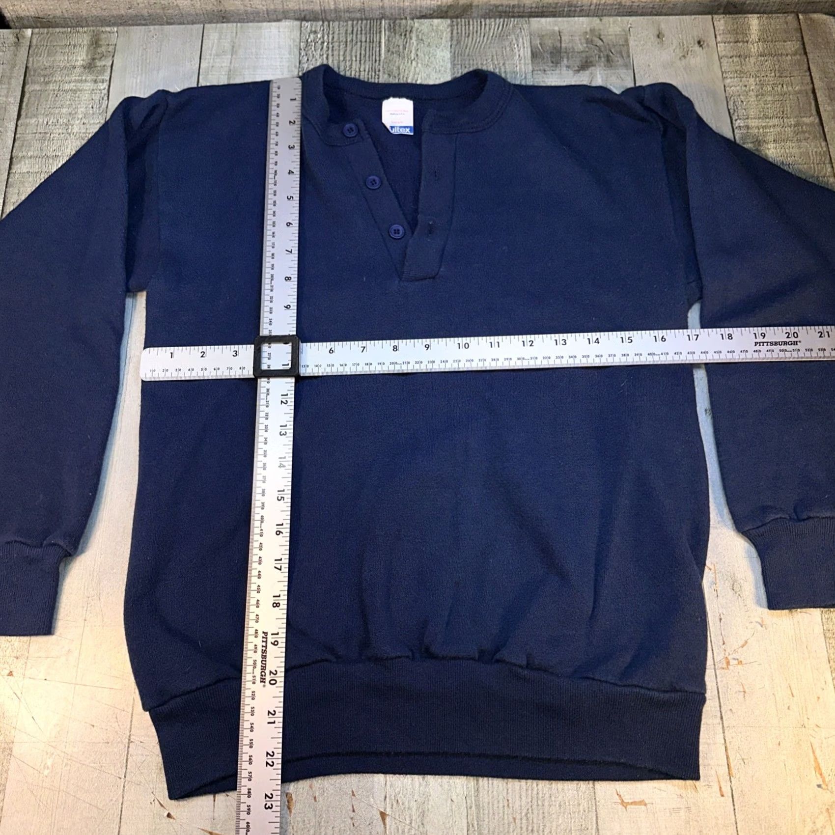 Tultex VINTAGE Tultex Henley Sweatshirt Small Navy 90s USA Made Short Sleeve Mens Shirt Small Navy Blue Henley 90s Vintage USA Made Tultex Size US S / EU 44-46 / 1 - 3 Thumbnail