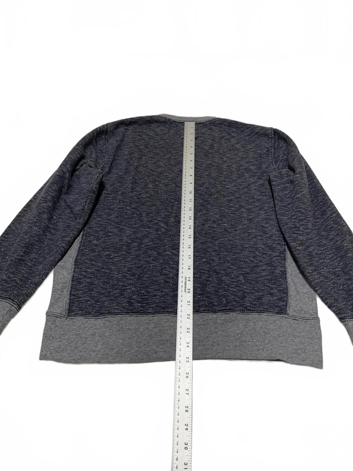 Gap GAP Men's Size Large Dark & Light Gray Crew Neck Sweatshirt Size US L / EU 52-54 / 3 - 8 Thumbnail